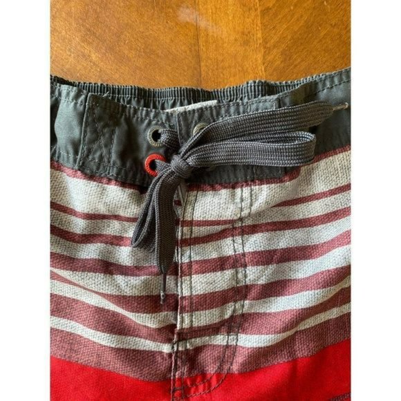 OCEAN Pacific OP Board Shorts Red Stripe Waist 32-34 Size M Lined Black Gray VGC - Picture 12 of 15
